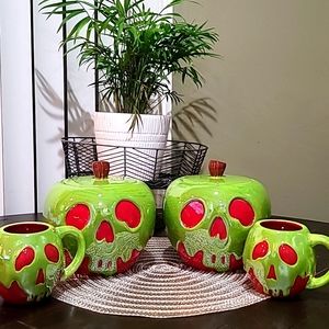 🍎🍏 High Demand Disney Villians Poison Apple Mug